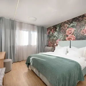 Skaline Luxury Alojamento de Acomodação e Pequeno-almoço